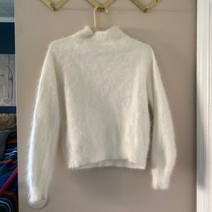 Vintage AMORETTI 70% Angora Pullover Long Sleeve Mock Neck White Sweater Sz M